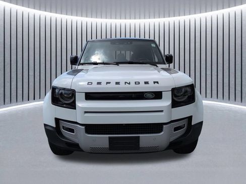 Certified 2023 Land Rover Defender 110 SE AWD/4WD image 8