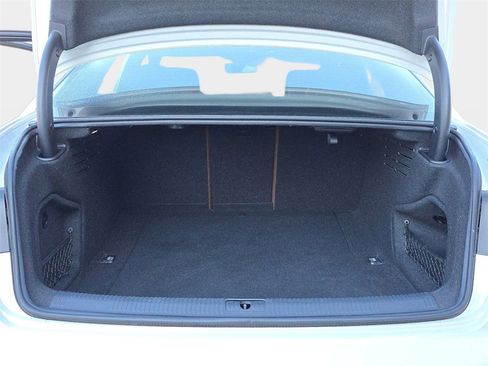 Used 2019 Audi A4 2.0T Premium image 14