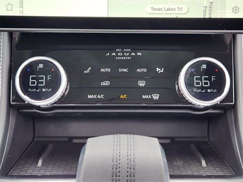 Used 2025 Jaguar F-PACE R-Dynamic S image 15