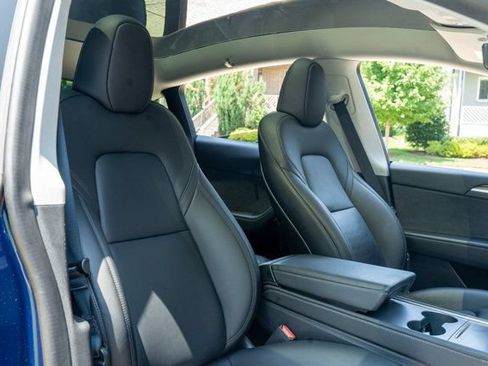 Used 2023 Tesla Model Y AWD image 38