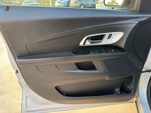 Used 2015 Chevrolet Equinox LT w/ Driver Convenience Package image 26