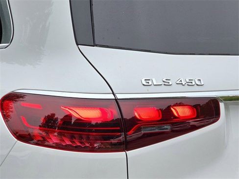 New 2026 Mercedes-Benz GLS 450 4MATIC image 36