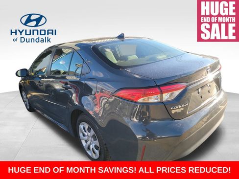 Used 2023 Toyota Corolla LE image 3