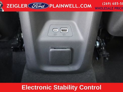 Used 2023 Buick Envision Avenir image 13