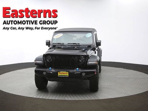 Used 2023 Jeep Wrangler Unlimited w/ Cold Weather Group AWD/4WD image 55