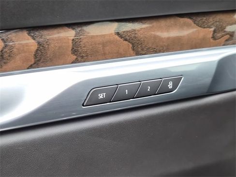 Certified 2025 Cadillac Escalade ESV Sport Platinum image 25