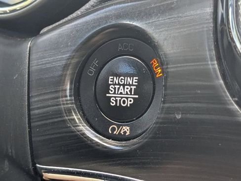 Used 2020 Jeep Grand Cherokee Limited w/ Trailer Tow Group IV image 34