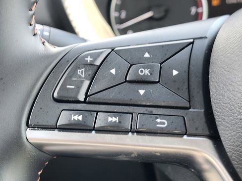 Used 2025 Nissan Sentra SR image 33