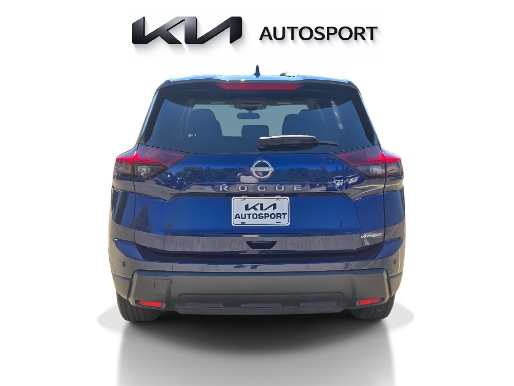 Used 2025 Nissan Rogue SV FWD image 9