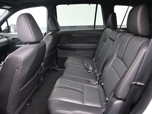 Used 2023 Honda Passport TrailSport image 15