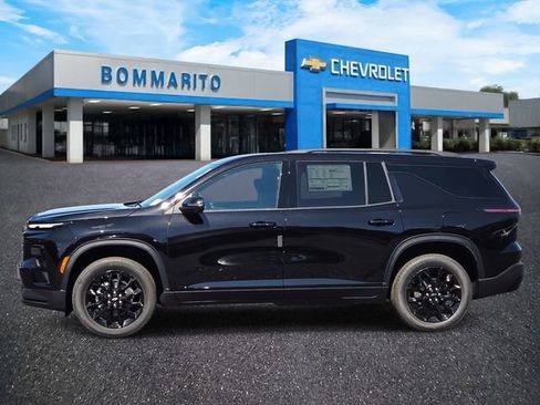 New 2026 Chevrolet Traverse LT w/ Midnight/Sport Edition image 2