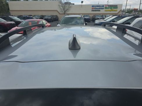 Used 2021 Subaru Crosstrek 2.5i Sport w/ Moonroof Package image 5