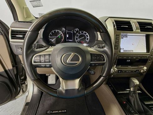 Used 2020 Lexus GX 460 Premium image 11