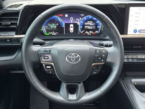 Used 2023 Toyota Crown AWD/4WD image 14