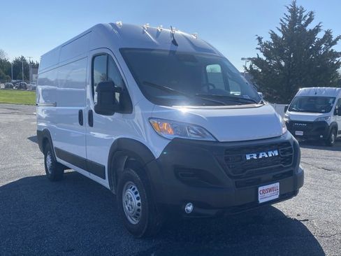 New 2026 RAM ProMaster 2500 w/ Convenience Group image 2