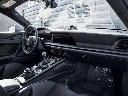 Used 2025 Porsche 911 GT3 w/ Chrono Package RWD image 43