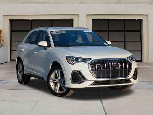 Used 2022 Audi Q3 2.0T Premium Plus w/ Premium Plus Package image 32