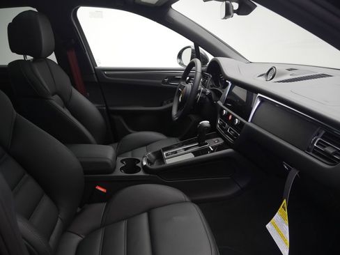 New 2026 Porsche Macan GTS AWD/4WD image 24