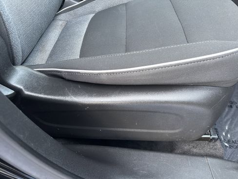 Used 2023 Chevrolet TrailBlazer LT w/ Convenience Package image 29