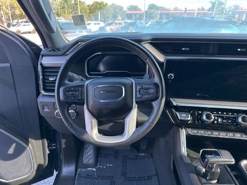 Used 2022 GMC Sierra 1500 Denali image 2