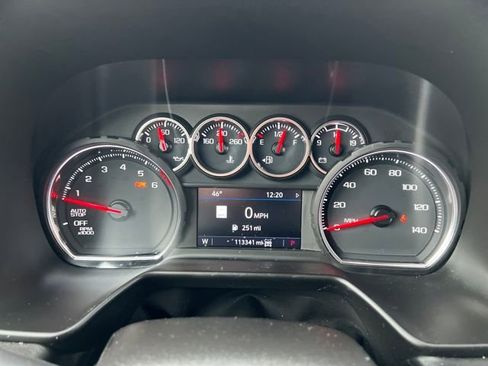 Used 2021 Chevrolet Suburban RST w/ Luxury Package image 23