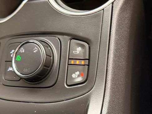 Used 2019 GMC Terrain SLT w/ Preferred Package image 32