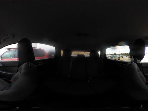 Used 2025 Kia Sportage LX image 40