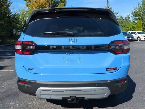 New 2025 Honda Pilot TrailSport image 5