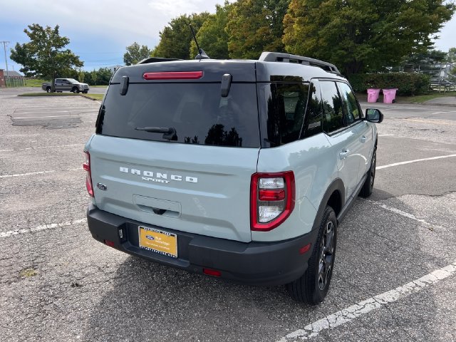 Used 2023 Ford Bronco Sport Outer Banks AWD/4WD image 10