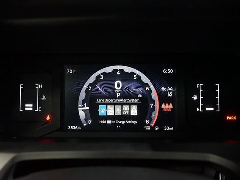Certified 2025 Toyota Tacoma SR5 AWD/4WD image 16