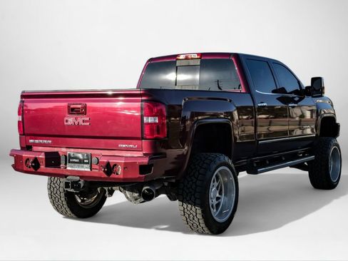 Used 2016 GMC Sierra 2500 Denali w/ Duramax Plus Package image 6