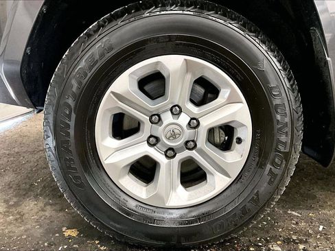 Used 2023 Toyota 4Runner SR5 Premium image 8