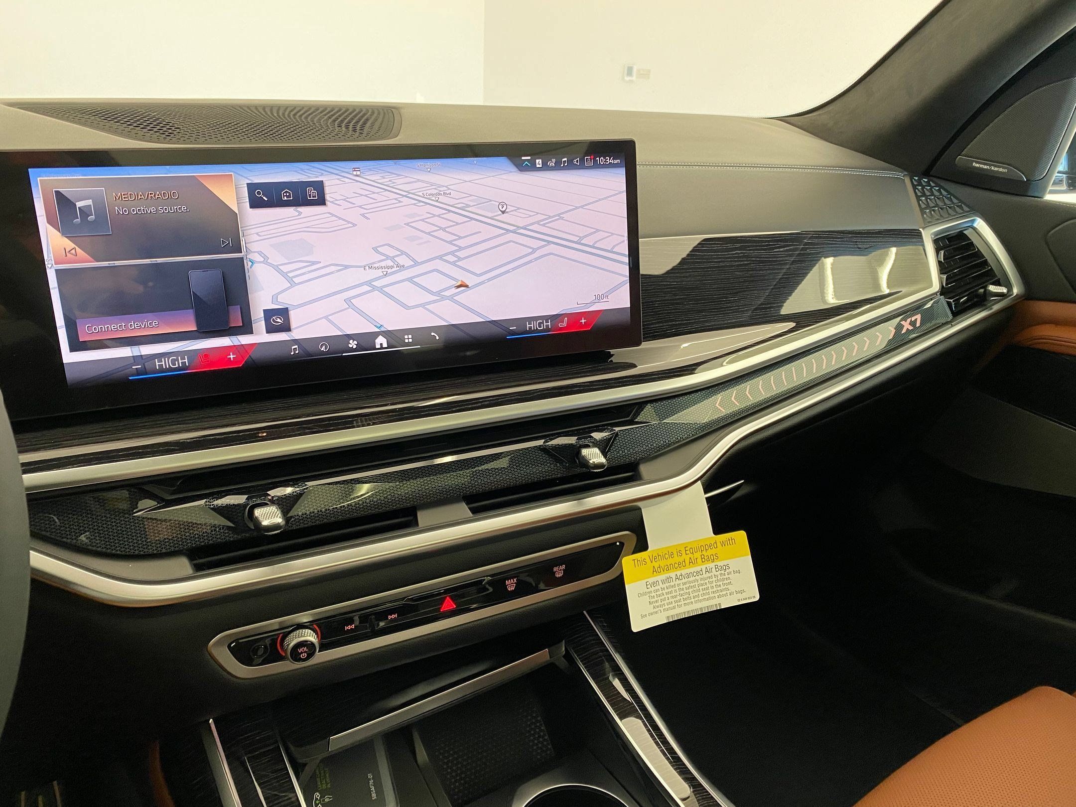 Used 2026 BMW X7 xDrive40i w/ M Sport Package AWD/4WD image 31