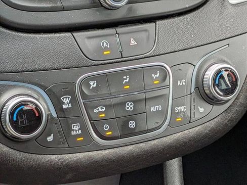 Used 2023 Chevrolet Malibu LT image 12