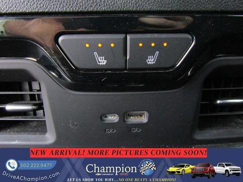 Used 2024 GMC Sierra 2500 AT4 w/ AT4 Premium Plus Package AWD/4WD image 12