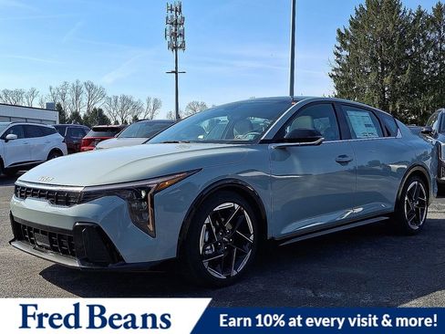 New 2026 Kia K4 GT-Line w/ GT-Line Premium Package FWD image 2