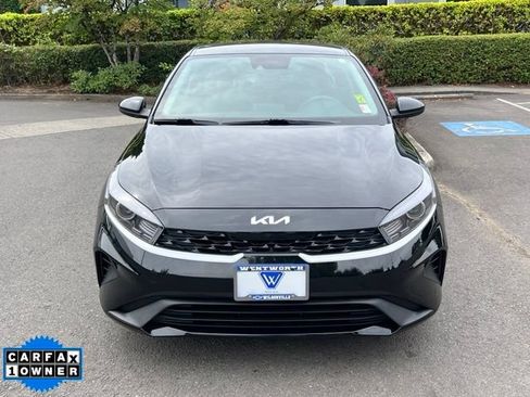 Used 2023 Kia Forte LX FWD image 2