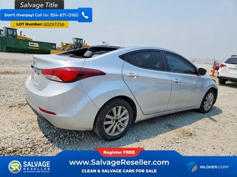 Used 2014 Hyundai Elantra SE w/ Option Group 02 FWD image 4