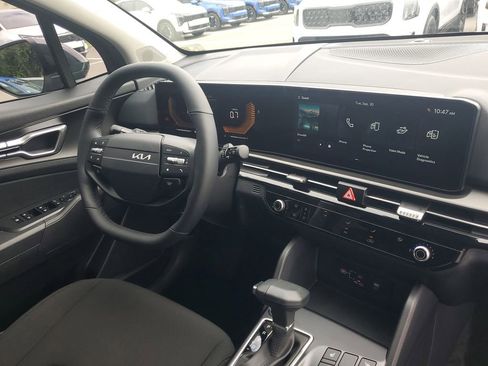 New 2026 Kia Sportage LX w/ LX Convenience Package image 8