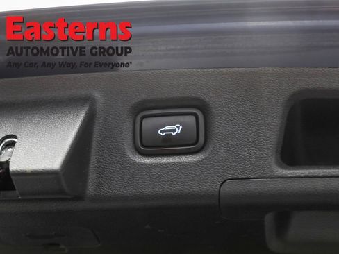 Used 2023 Hyundai Santa Fe SEL w/ Premium Package image 22