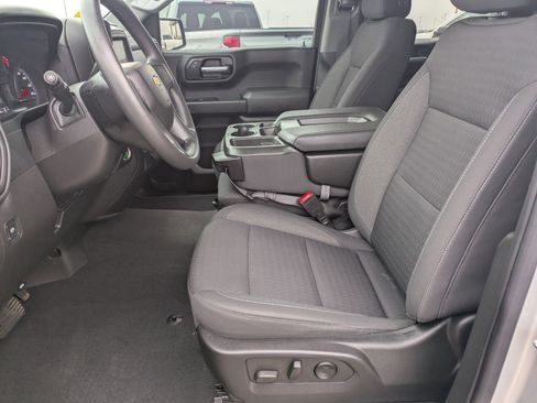 Used 2022 Chevrolet Silverado 1500 Custom image 10
