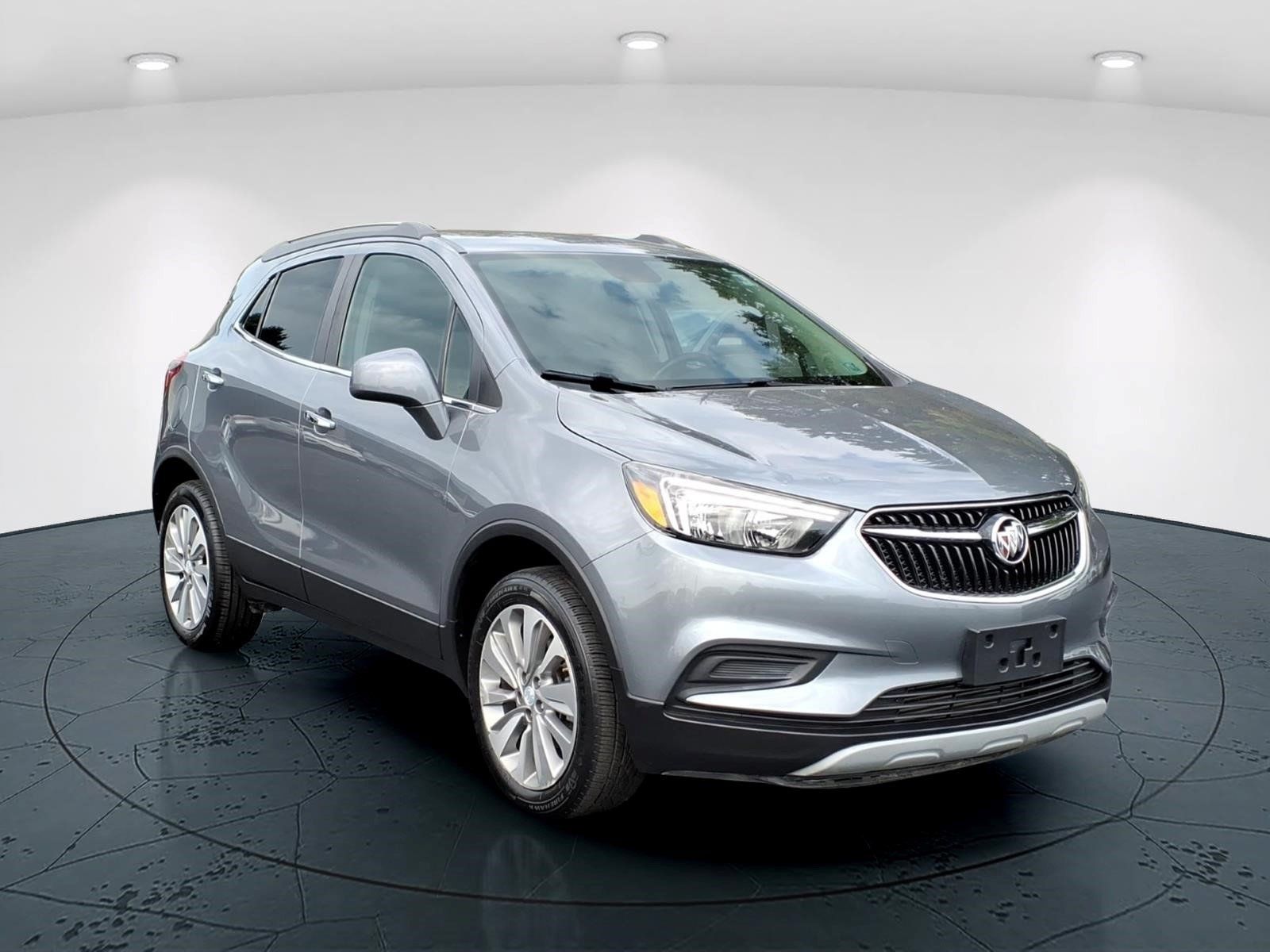 Used 2020 Buick Encore Preferred AWD/4WD image 1
