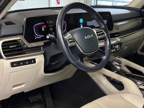 Used 2023 Kia Telluride EX w/ EX Captain's Chair Package AWD/4WD image 17
