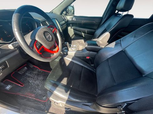 Used 2018 Jeep Grand Cherokee Altitude image 9