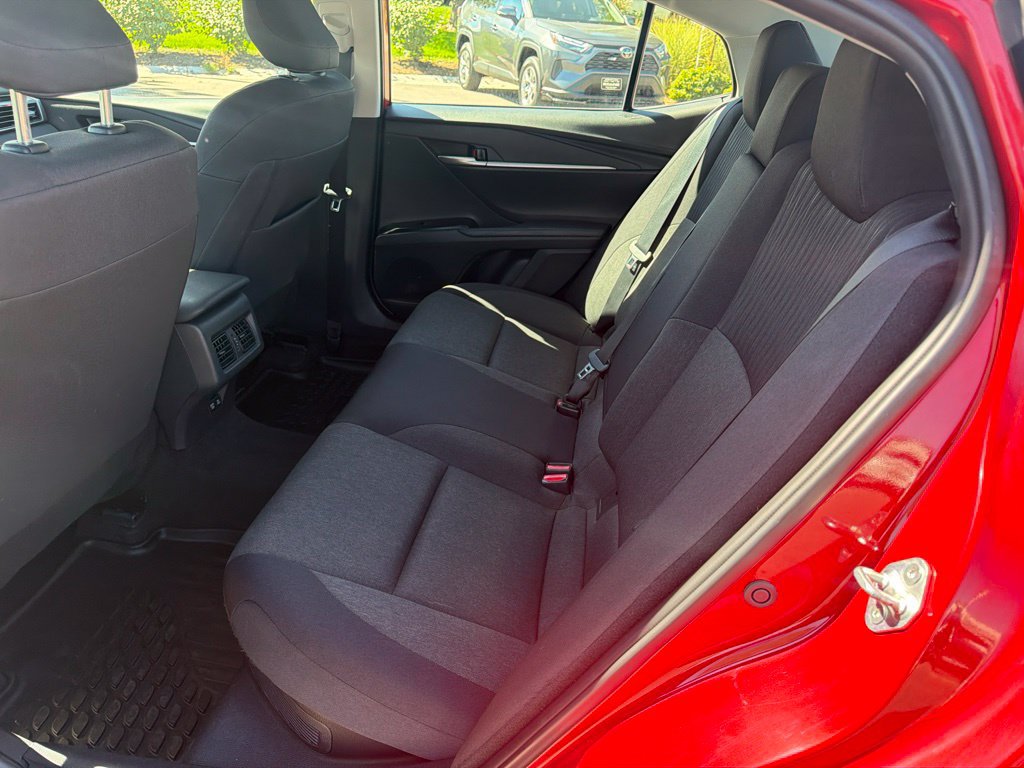 Used 2025 Toyota Camry LE FWD image 18