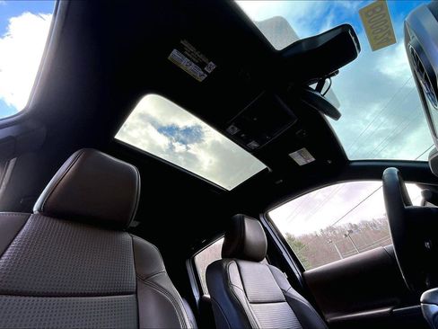 Used 2023 Toyota Tacoma Limited image 24