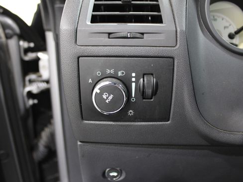 Used 2013 Dodge Challenger R/T Plus image 7