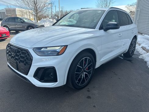 Used 2023 Audi SQ5 Premium Plus w/ Premium Plus Package AWD/4WD image 3