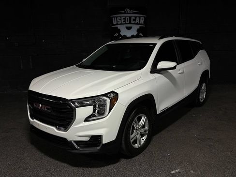 Used 2023 GMC Terrain SLE w/ Driver Convenience Package AWD/4WD image 1