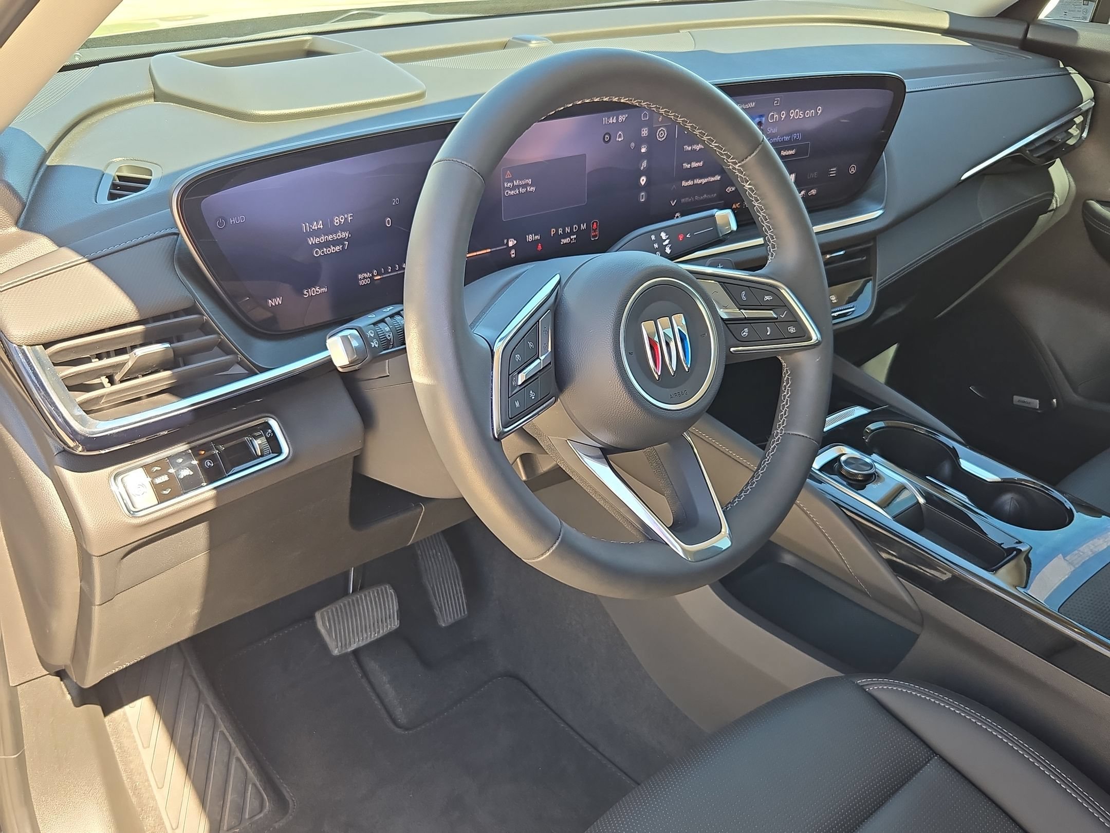 Used 2025 Buick Envision Preferred AWD/4WD image 10